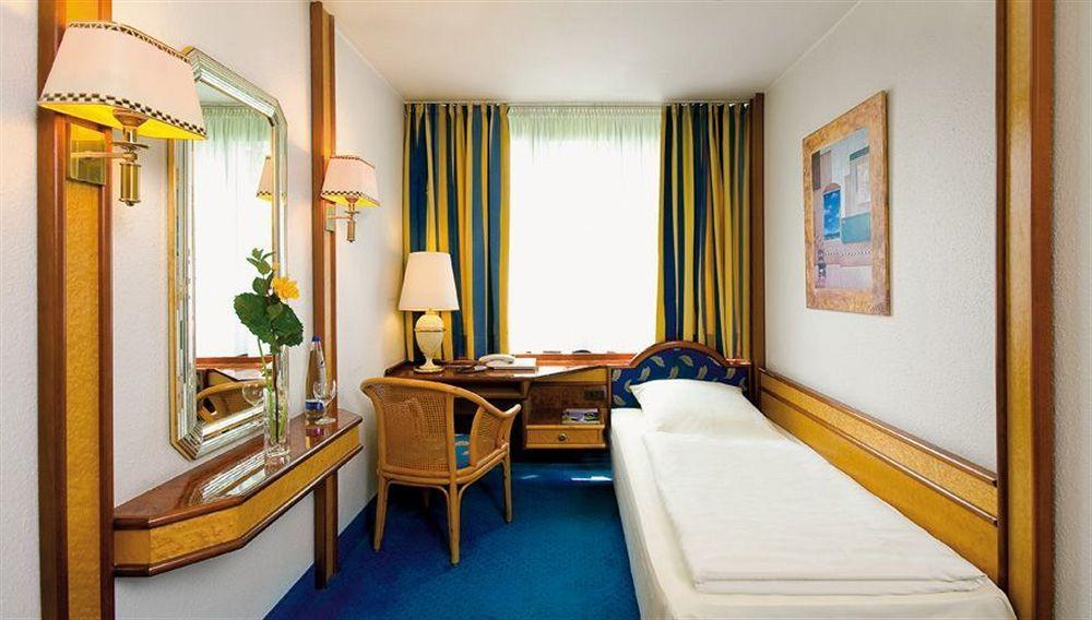 فندق ميونيخفي  فندق ريجنت الغرفة الصورة